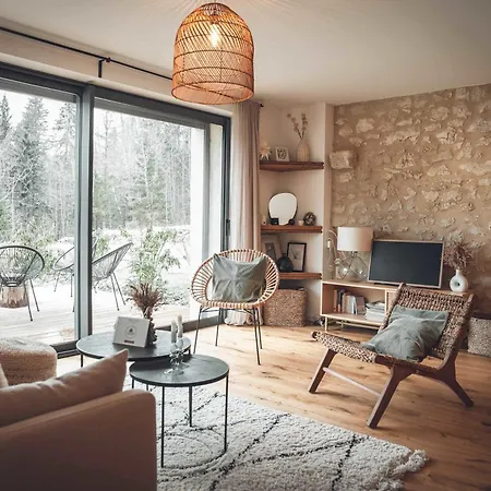 Apartment De Charme Dans Ancienne Ferme En Pierre